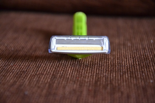 Depilarsi con il rasoio: gli errori da evitare