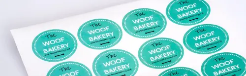 Etichette e adesivi per l'ufficio e l'azienda