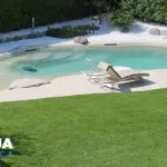 Le piscine in pietra naturale: la soluzione perfetta per un giardino di design