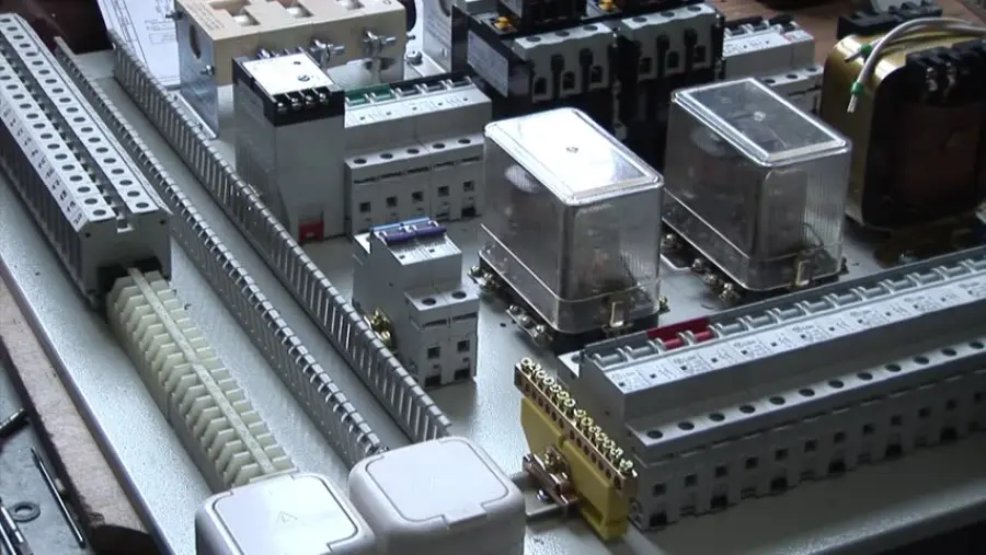 L’importanza dei test sulle apparecchiature ad alta tensione