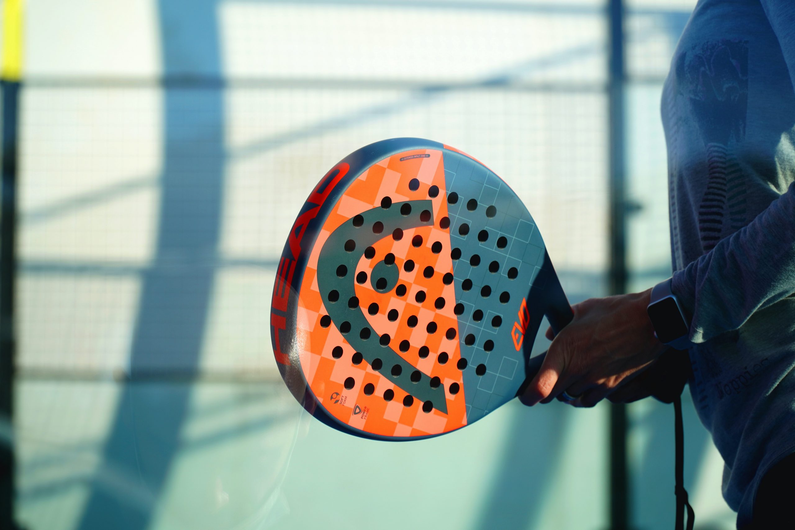 Come scegliere la racchetta da padel? Consigli per l'acquisto